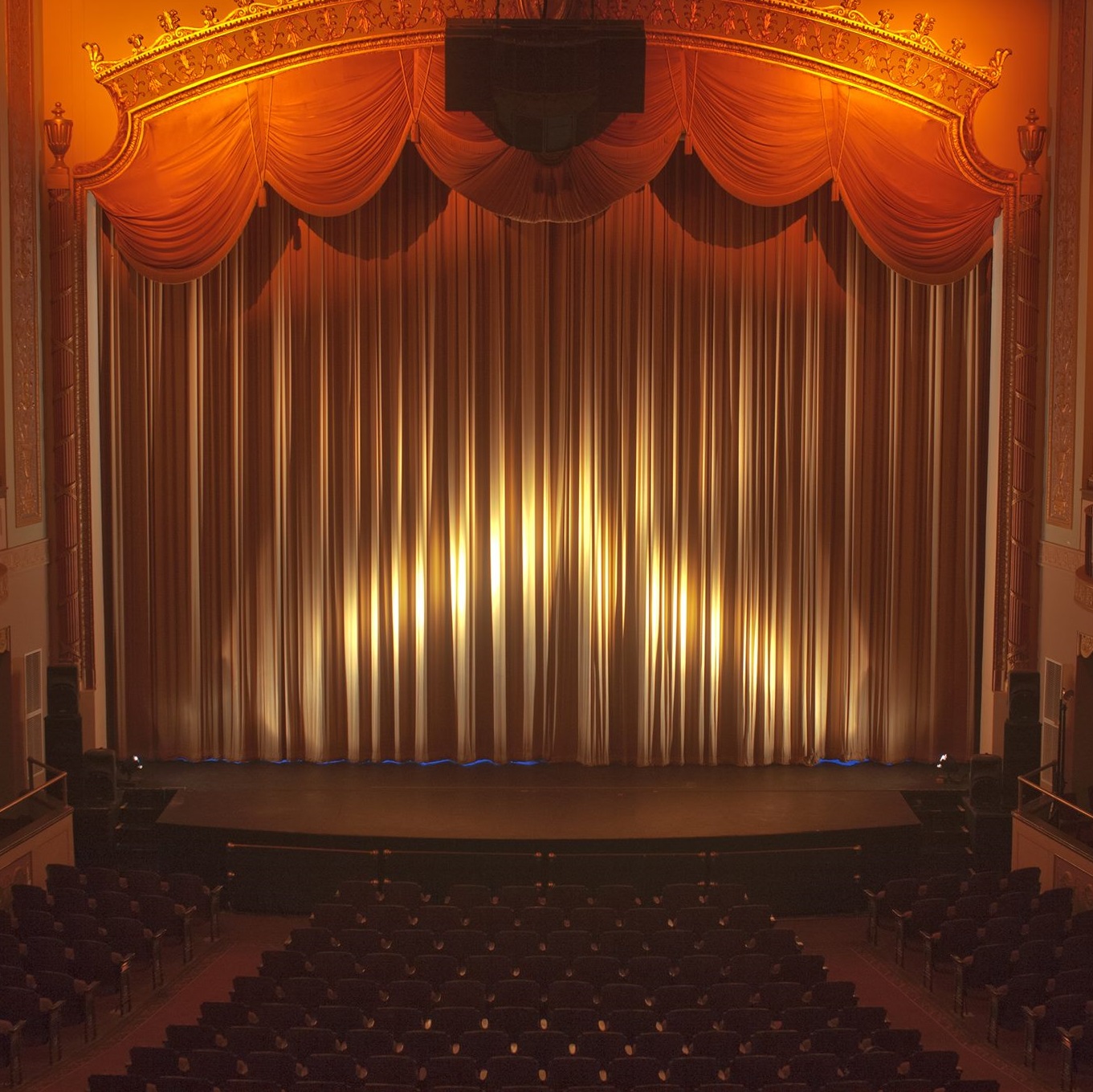 Image Of Lincoln Theater, Historic Hotels Of America